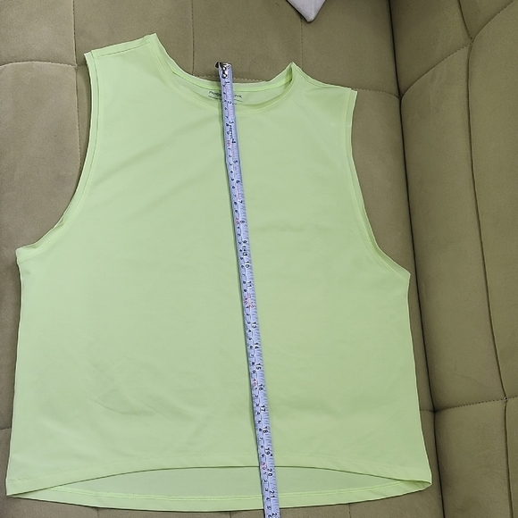 Papaya Green Muscle Tee Crop Top - Picture 9 of 9